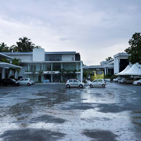 Treebo Trend Al Saj Convention Centre Kazhakuttam Exteriér fotografie